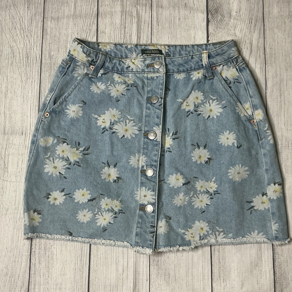 Wild Fable Flower Light Wash Denim Skirt Women 6 GUC